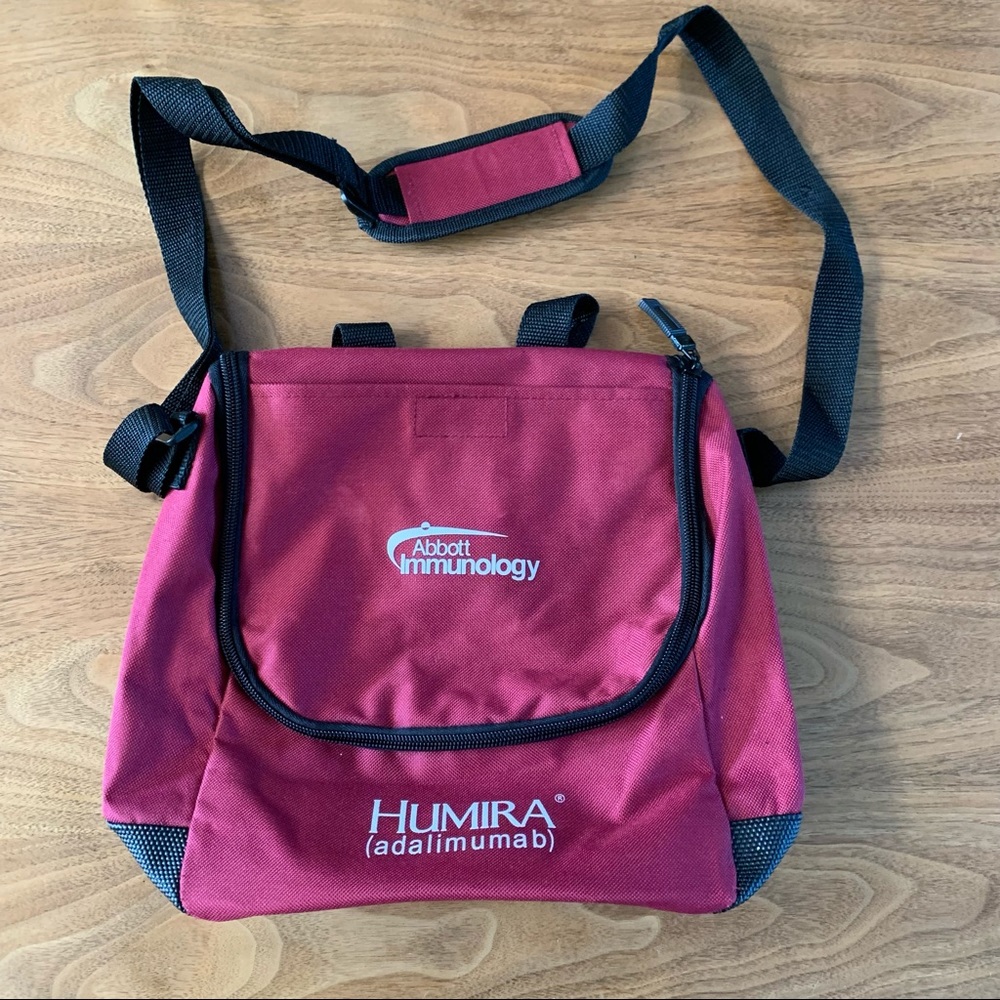 GUC Hanging toiletry bag